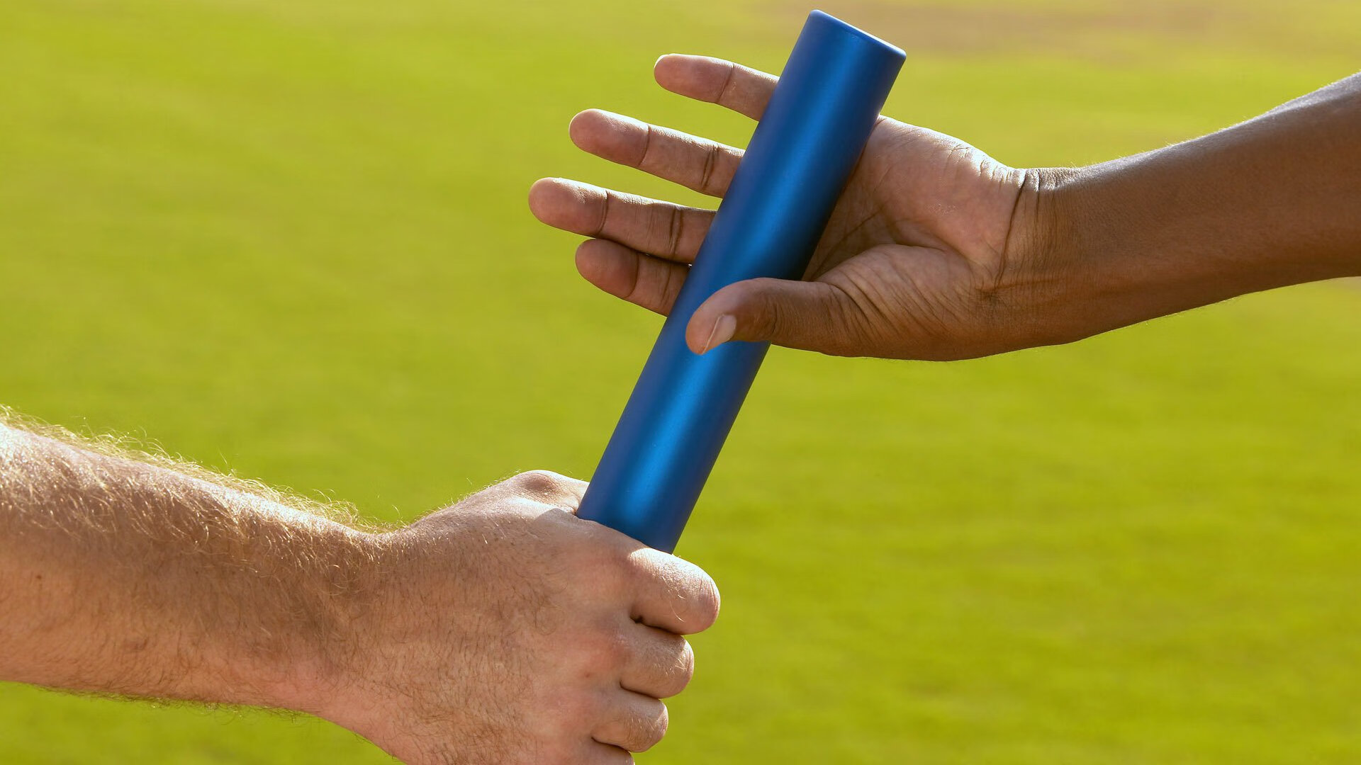 开云竞猜官网-社交媒体互动：车迷投票选出最喜欢的赛季瞬间，车迷爱好者介绍